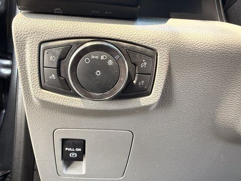Used 2018 Ford F150 XL w/ Equipment Group 101A Mid AWD/4WD image 19