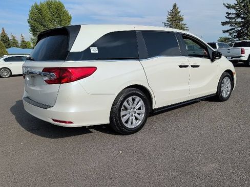 Used 2019 Honda Odyssey LX image 3