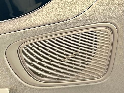 Certified 2023 Mercedes-Benz C 300 4MATIC Sedan image 33