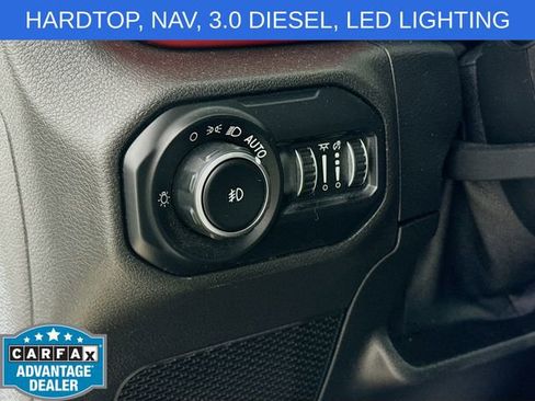 Used 2021 Jeep Wrangler Unlimited Rubicon AWD/4WD image 10