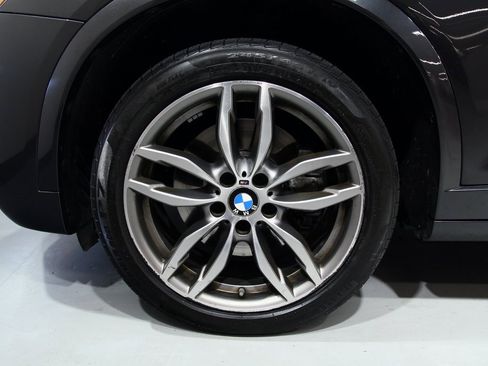 Used 2018 BMW X4 M40i image 17