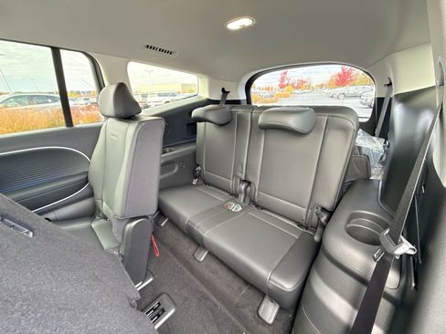 New 2026 Hyundai Ioniq 9 SEL image 25