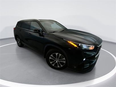 Used 2022 Toyota Highlander XLE