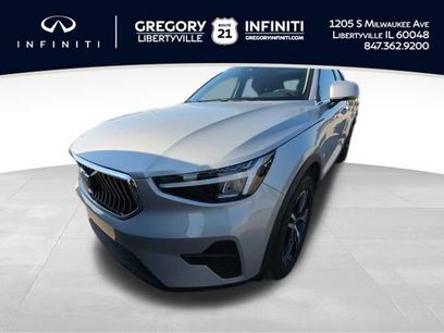 Used 2025 Volvo XC40 B5 Core