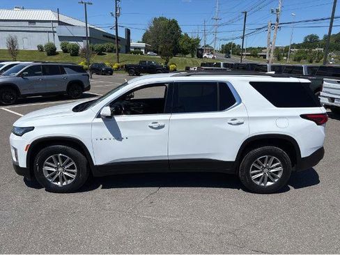Used 2023 Chevrolet Traverse LT FWD image 15