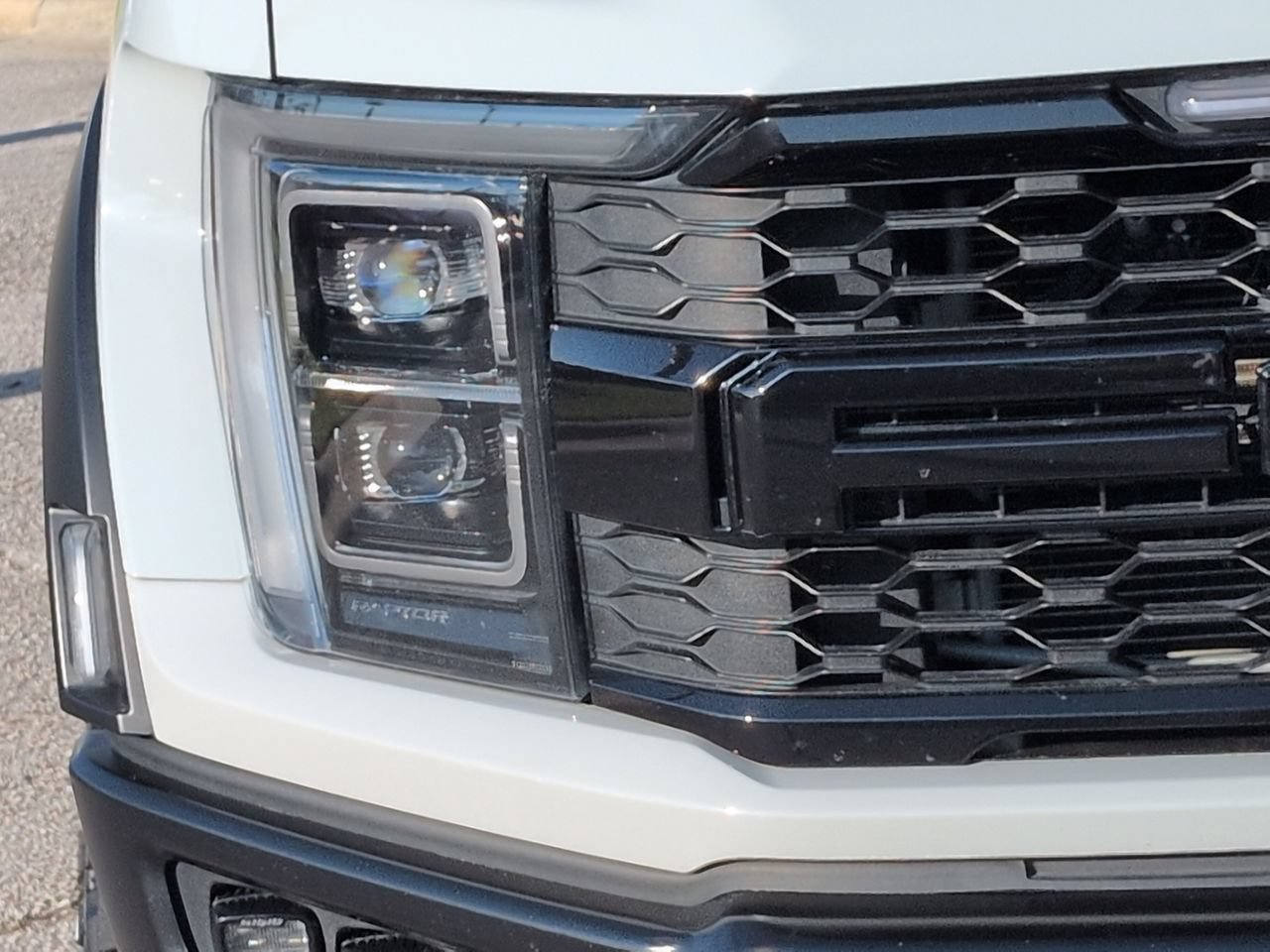 Used 2023 Ford F150 Raptor w/ Equipment Group 802A Raptor R AWD/4WD image 9