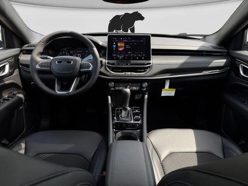 New 2026 Jeep Compass Latitude AWD/4WD image 18