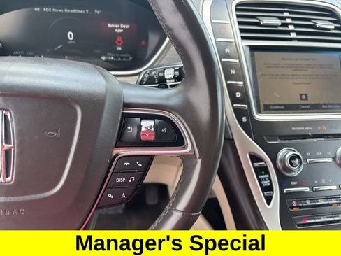 Used 2019 Lincoln Nautilus Select AWD/4WD image 17