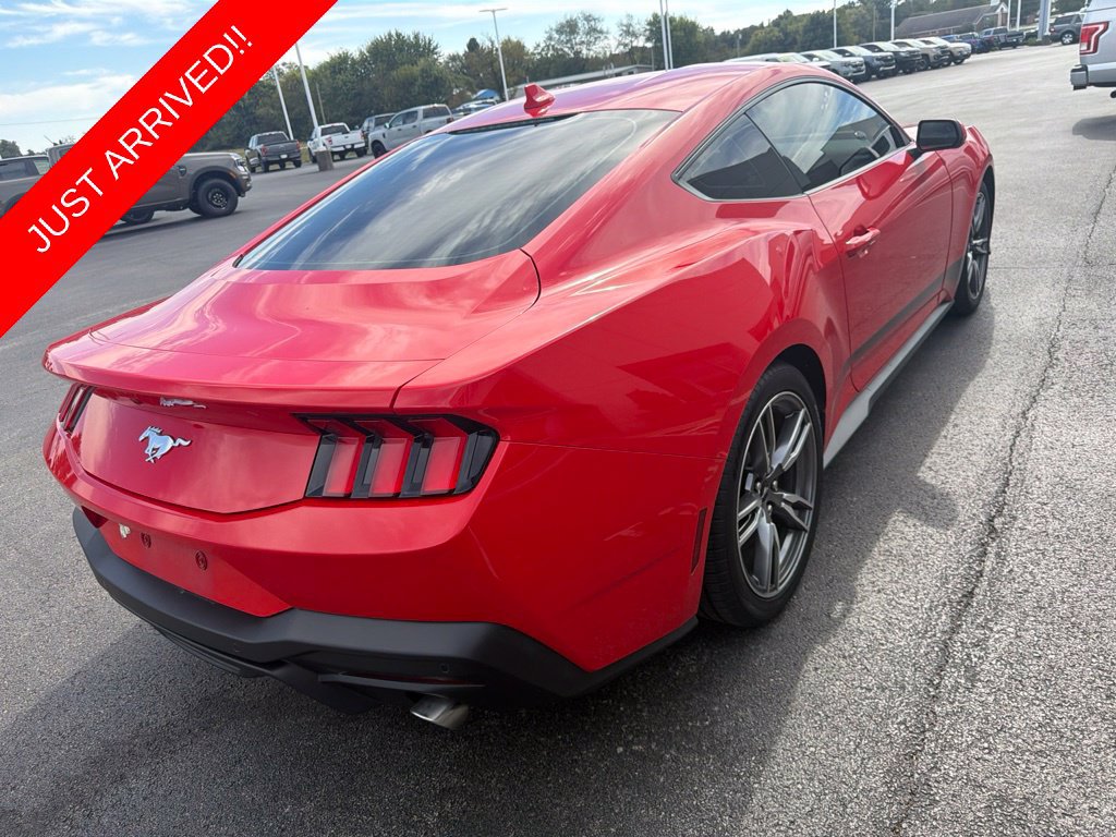 Used 2024 Ford Mustang Coupe RWD image 4