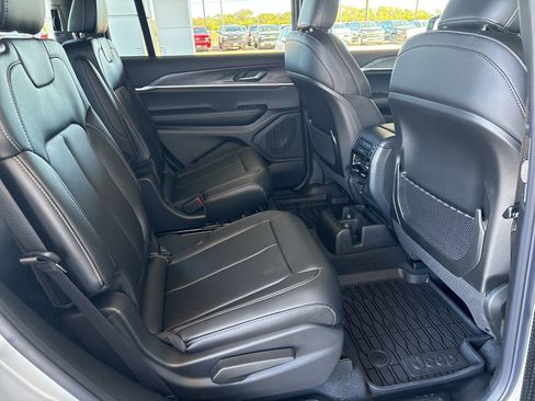 New 2025 Jeep Grand Cherokee L Limited w/ Trailer Tow Package image 16
