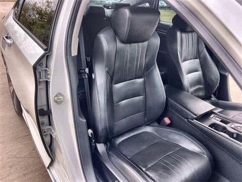 Certified 2018 Honda Accord Touring image 12