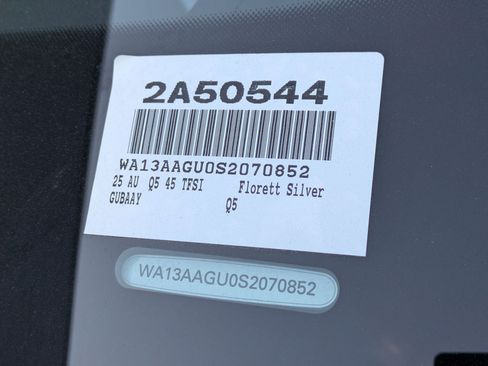 New 2025 Audi Q5 Prestige image 17