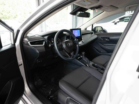 Certified 2023 Toyota Corolla LE w/ Carpet Mat Package (TMS) FWD image 9