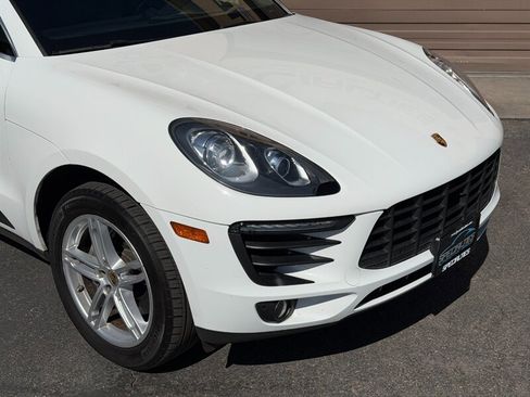 Used 2018 Porsche Macan S AWD/4WD image 10