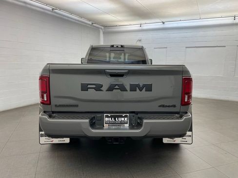 New 2026 RAM 3500 Laramie AWD/4WD image 4