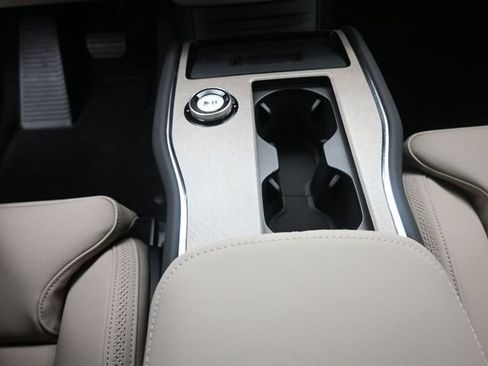 Used 2026 Volvo EX90 Plus RWD image 12