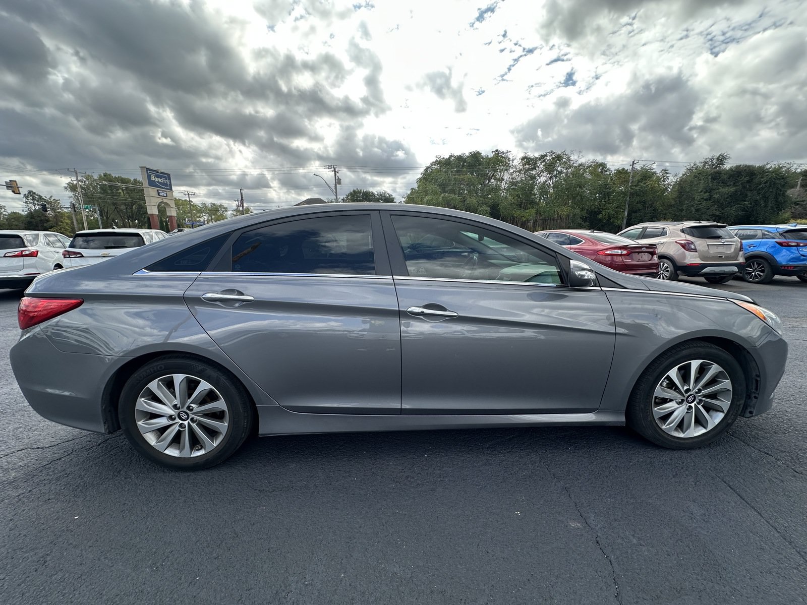 Used 2014 Hyundai Sonata Limited w/ Technology Package 05 FWD image 4