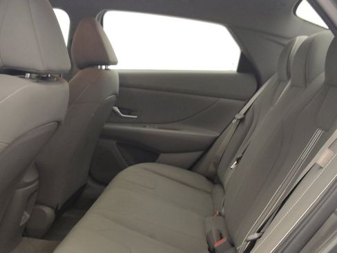 Used 2024 Hyundai Elantra SEL image 18