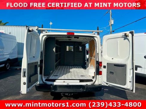 Used 2021 Nissan NV 2500 SV image 27