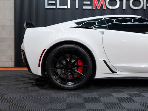 Used 2017 Chevrolet Corvette Z06 RWD image 19