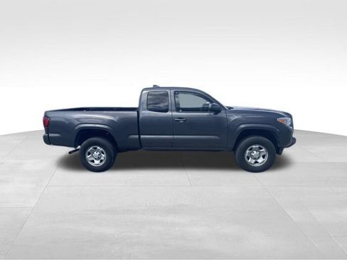 Used 2019 Toyota Tacoma SR w/ SR Convenience Package RWD image 5