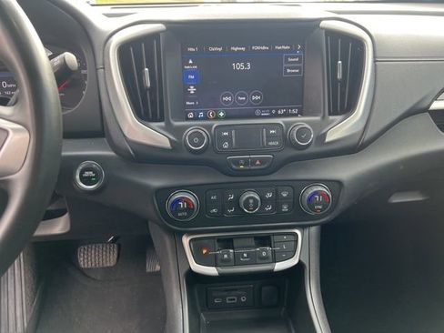 Used 2023 GMC Terrain SLT FWD image 11