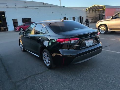 Used 2025 Toyota Corolla LE image 7
