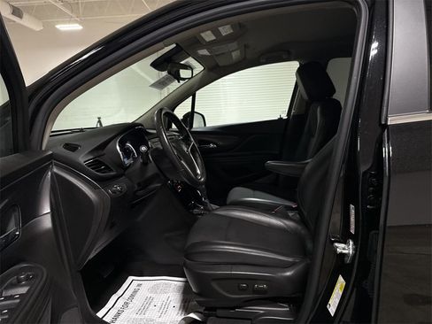 Used 2022 Buick Encore Preferred w/ Safety Package image 18