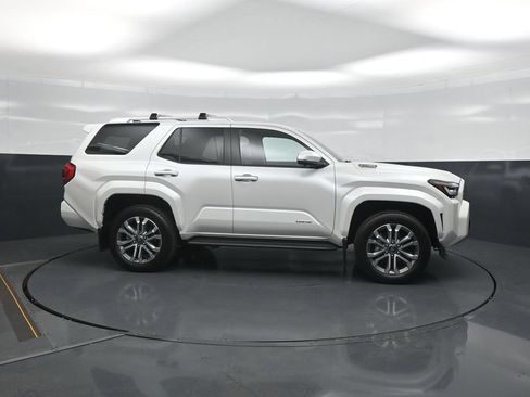Certified 2026 Toyota 4Runner Limited AWD/4WD image 8