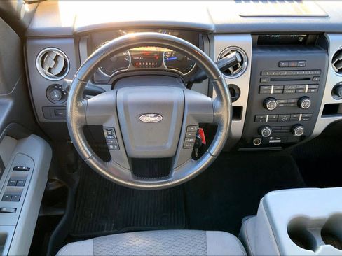 Used 2012 Ford F150 XLT w/ XLT Chrome Pkg image 5