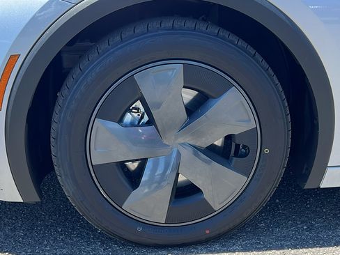 Used 2025 Toyota Prius LE w/ Protection Package #3 (TMS) AWD/4WD image 10