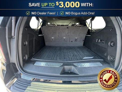Used 2022 Chevrolet Suburban Premier w/ Premium Package 2 AWD/4WD image 24