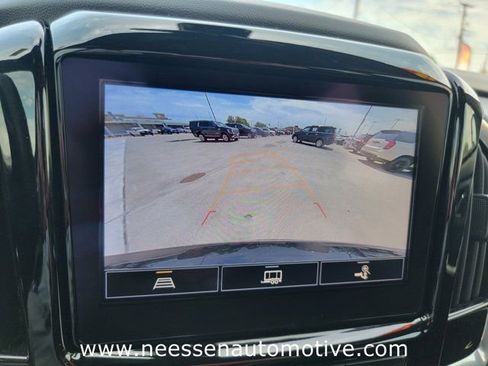 Used 2023 Chevrolet Traverse LT w/ LPO, Floor Liner Package FWD image 29