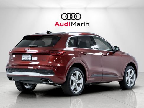 Used 2025 Audi Q5 Premium Plus w/ Premium Plus AWD/4WD image 5