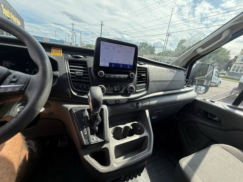 Used 2020 Ford Transit 350 Low Roof AWD image 20