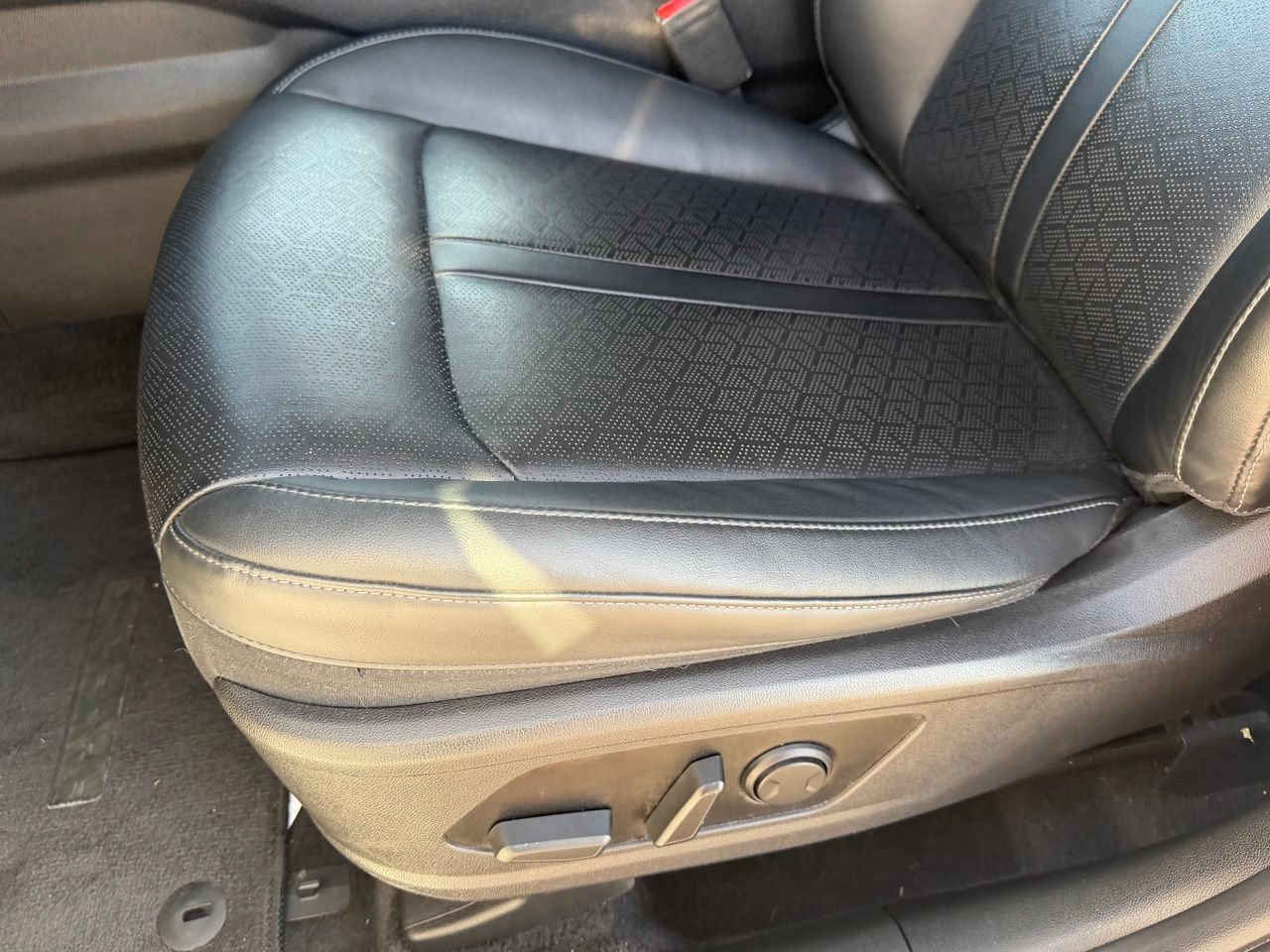 Used 2022 Kia Sorento SX FWD image 30
