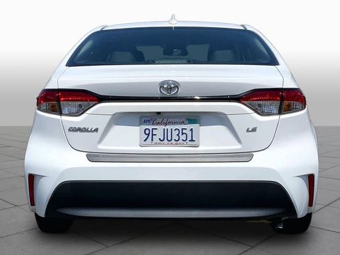 Certified 2023 Toyota Corolla LE FWD image 4