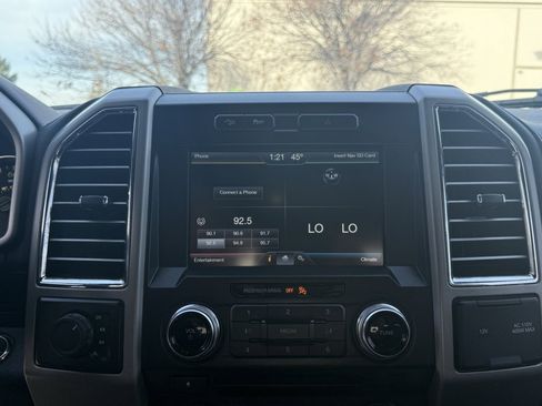 Used 2015 Ford F150 Lariat w/ Equipment Group 501A Mid image 18