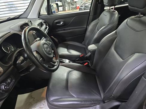 Used 2019 Jeep Renegade Limited w/ Trailer Tow Group image 15