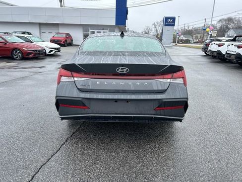 Certified 2024 Hyundai Elantra SEL FWD image 4