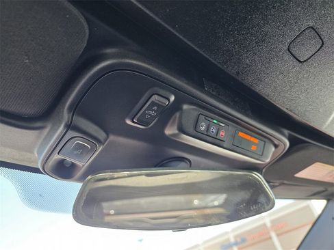 Used 2020 Chevrolet Camaro LT image 24