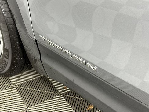 Certified 2023 GMC Terrain SLE image 17