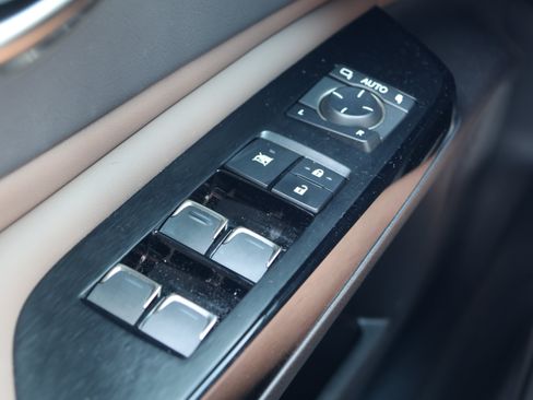 Used 2023 Lexus ES 350 w/ Premium Package FWD image 14