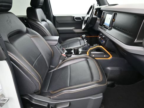 Used 2021 Ford Bronco Badlands image 12