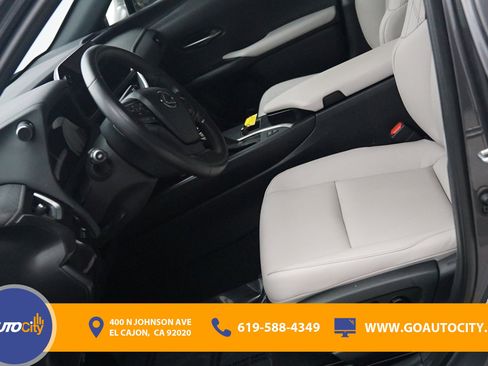 Used 2024 Lexus UX 250h FWD image 9