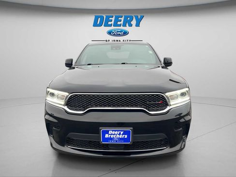 Used 2023 Dodge Durango SXT Launch Edition image 3