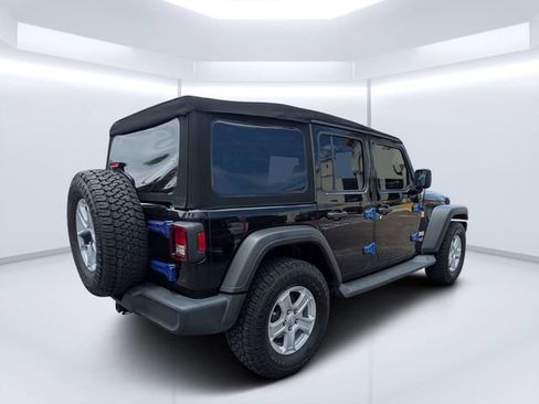 Used 2019 Jeep Wrangler Unlimited Sport S AWD/4WD image 3