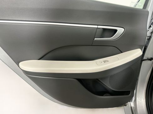 Used 2025 Hyundai Sonata SEL FWD image 25