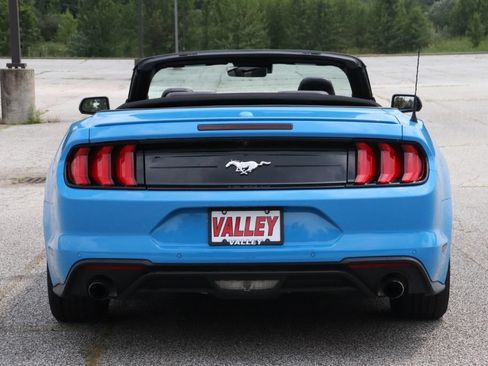 Used 2023 Ford Mustang Premium RWD image 7