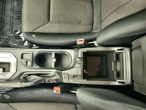 Used 2023 Subaru Crosstrek 2.0i image 21